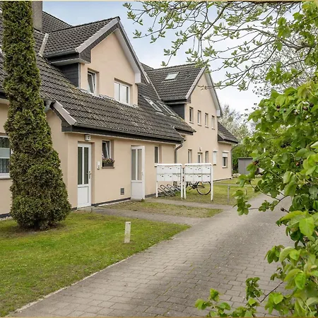 Dock12c Ostseebad Kölpinsee